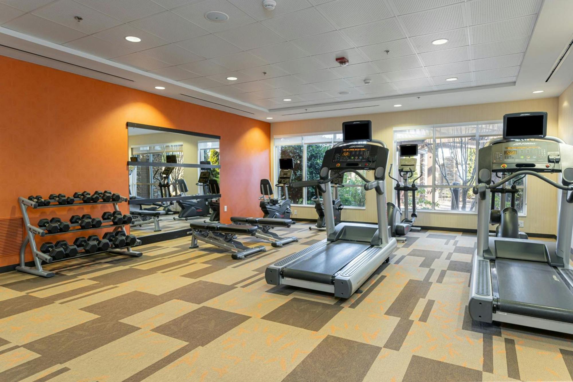Courtyard By Marriott Asheville Airport Fletcher Exterior photo