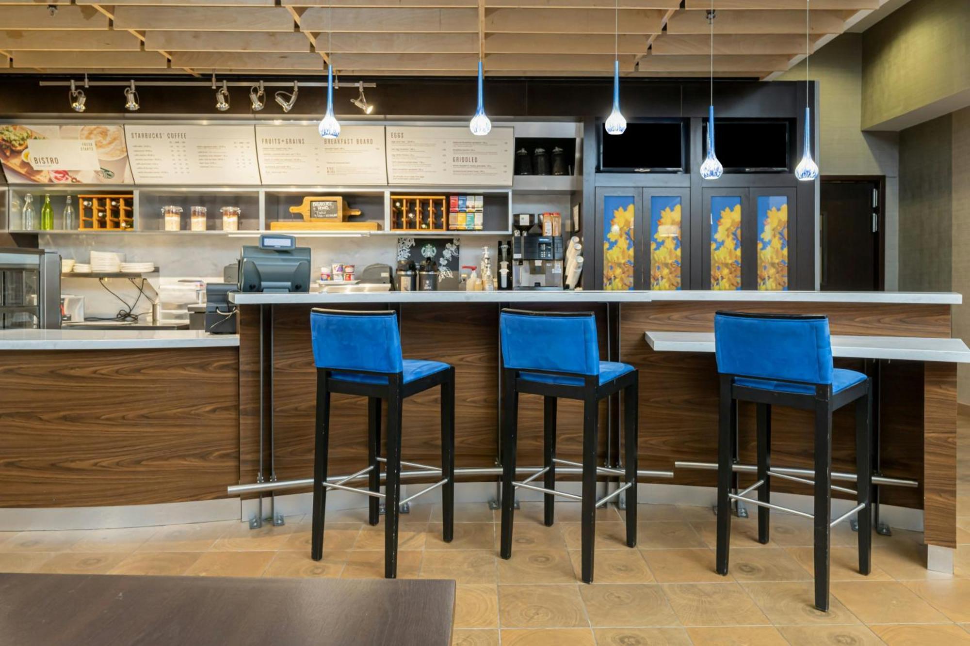 Courtyard By Marriott Asheville Airport Fletcher Exterior photo
