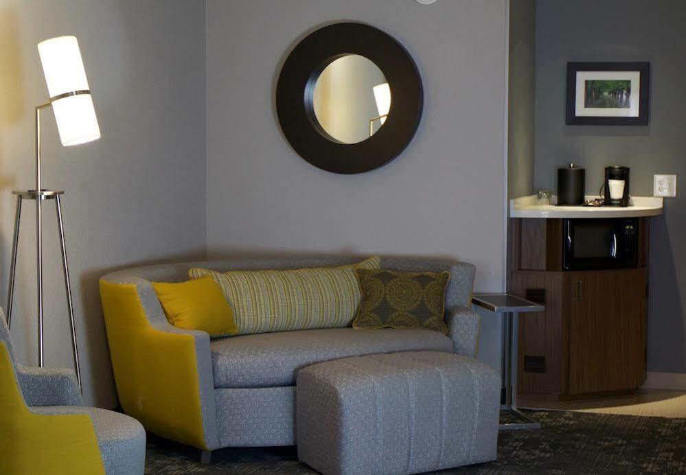 Courtyard By Marriott Asheville Airport Fletcher Exterior photo
